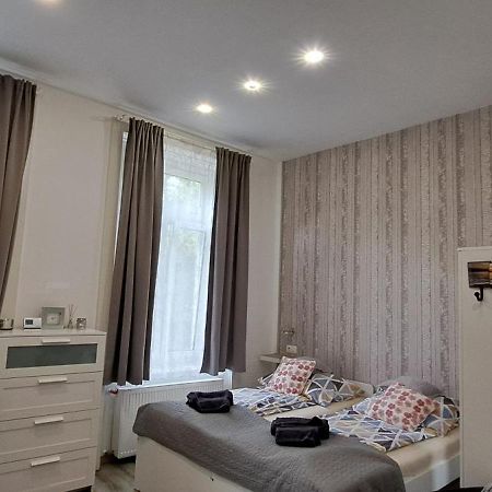 Pompar Belvarosi Apartman 塞格德 外观 照片