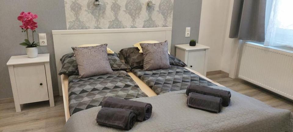 Pompar Belvarosi Apartman 塞格德 外观 照片