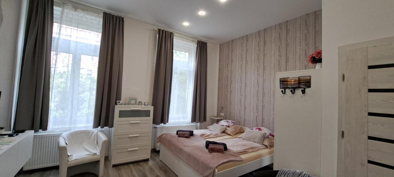 Pompar Belvarosi Apartman 塞格德 外观 照片
